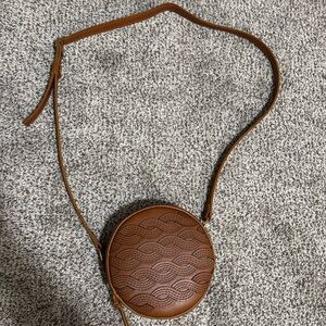 Portland Leather Circle Crossbody